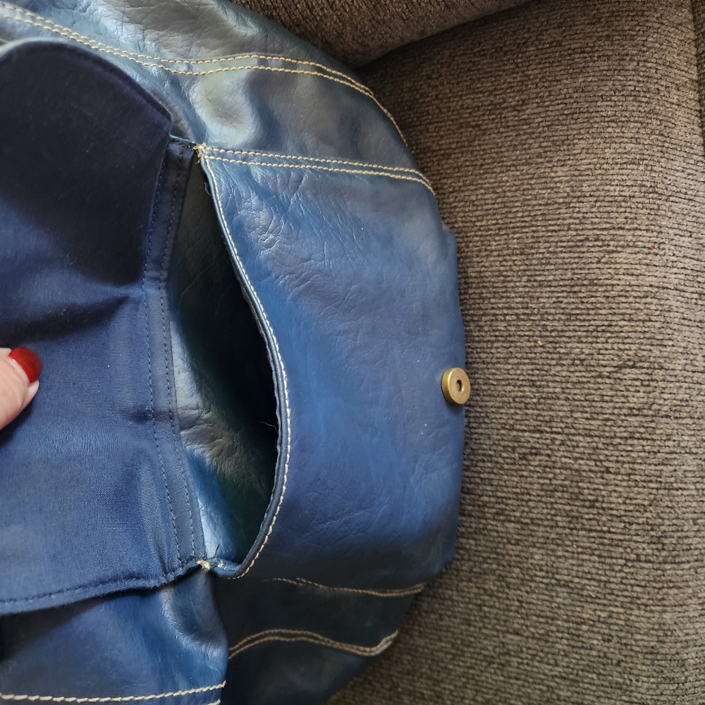 Purse - Picture 2 of 6